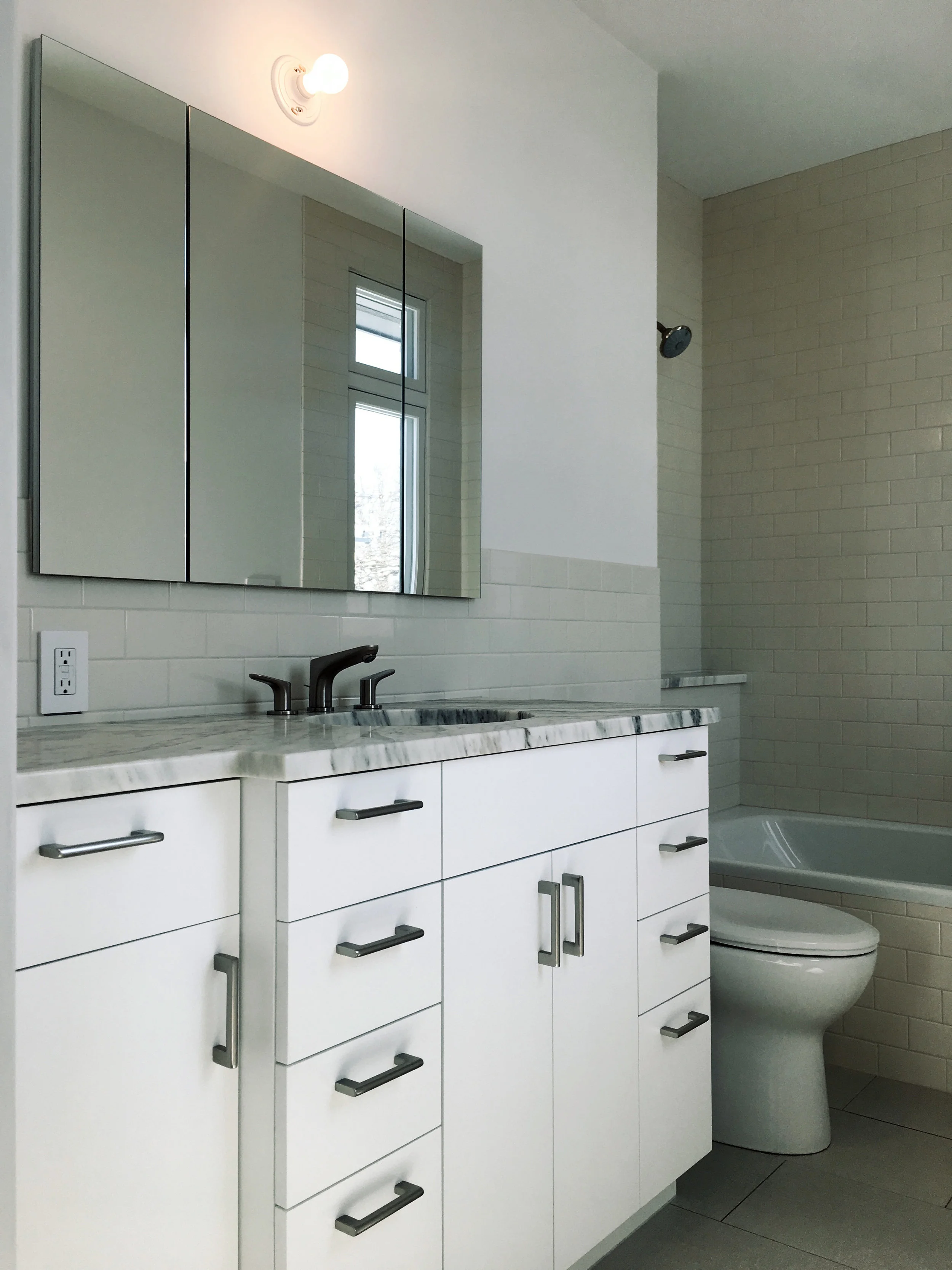1203 - BATHROOM 2.jpg