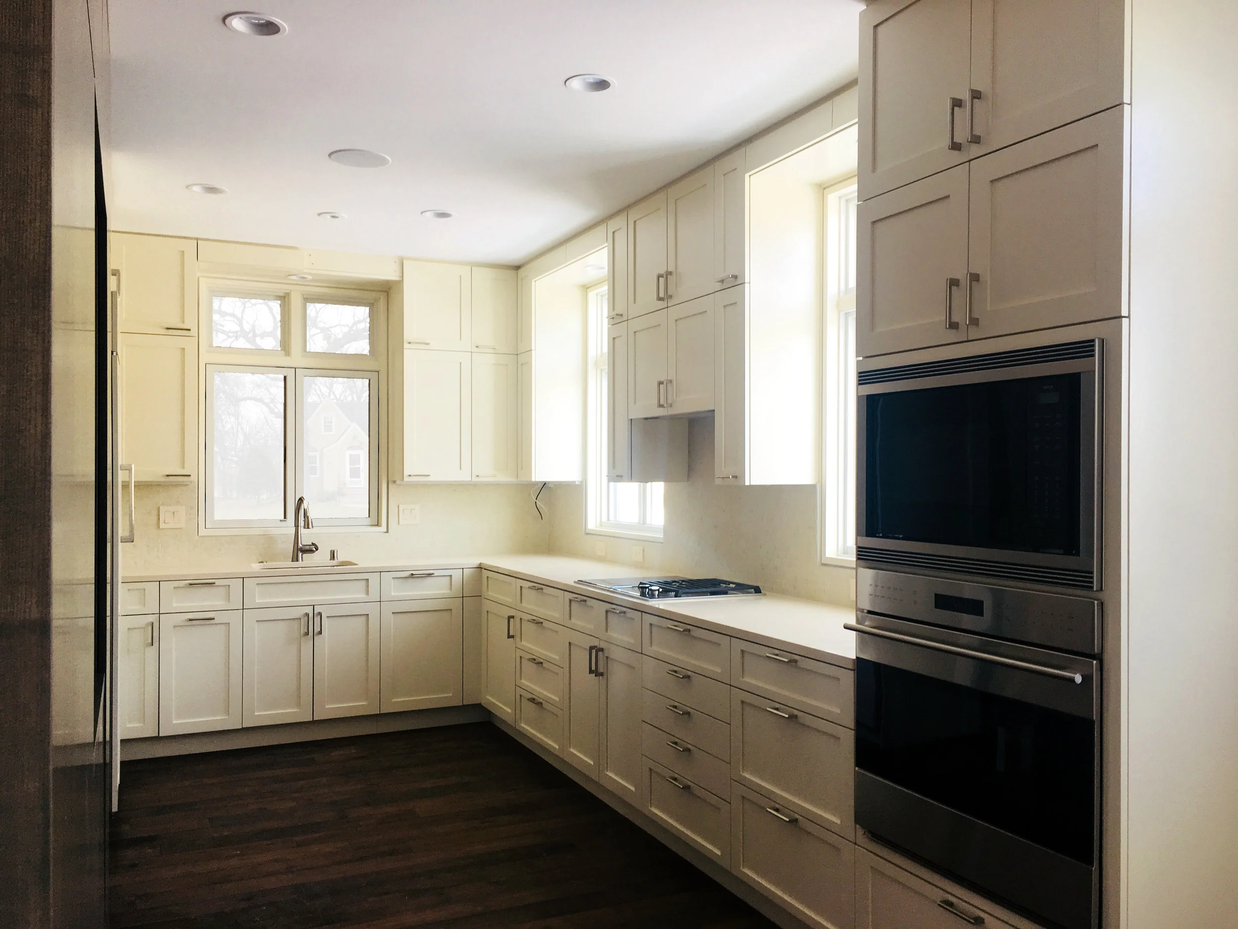 1203 - KITCHEN.jpg