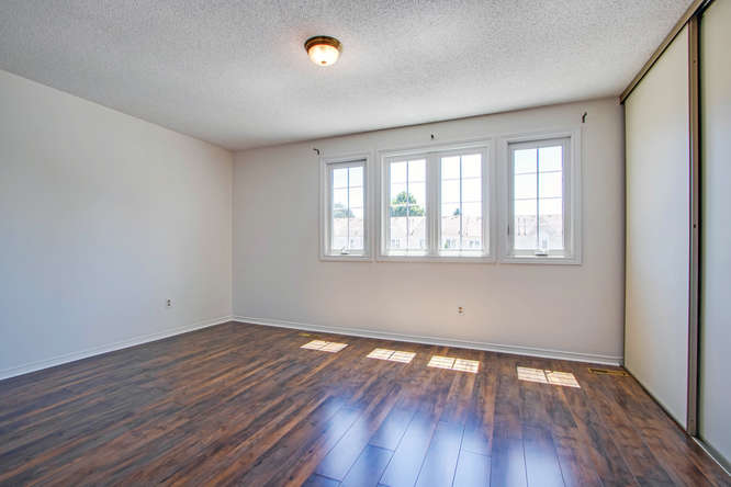 10 Bassett Blvd TH212 Whitby-small-033-44-Master Bedroom no curtains-666x444-72dpi.jpg