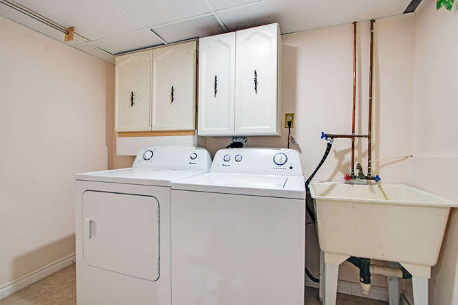 10 Bassett Blvd TH212 Whitby-small-050-34-Lower Laundry Room-666x444-72dpi.jpg