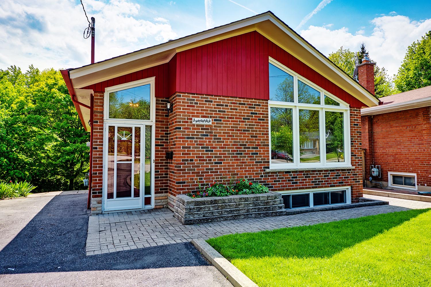 front_patio.jpg