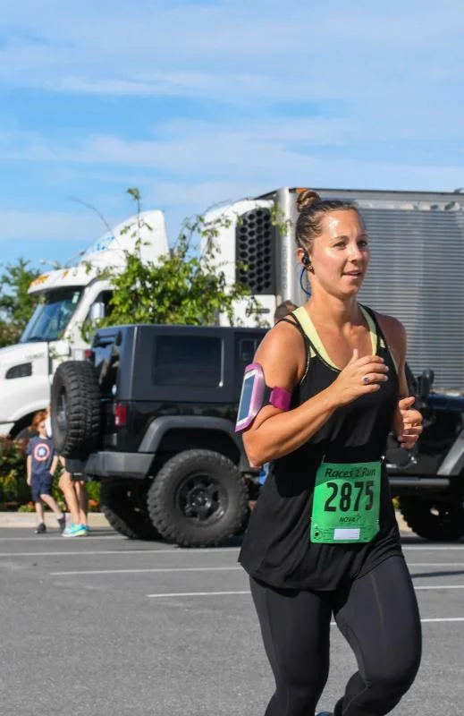 Caroline Judge scoots to the chute in 22:50.