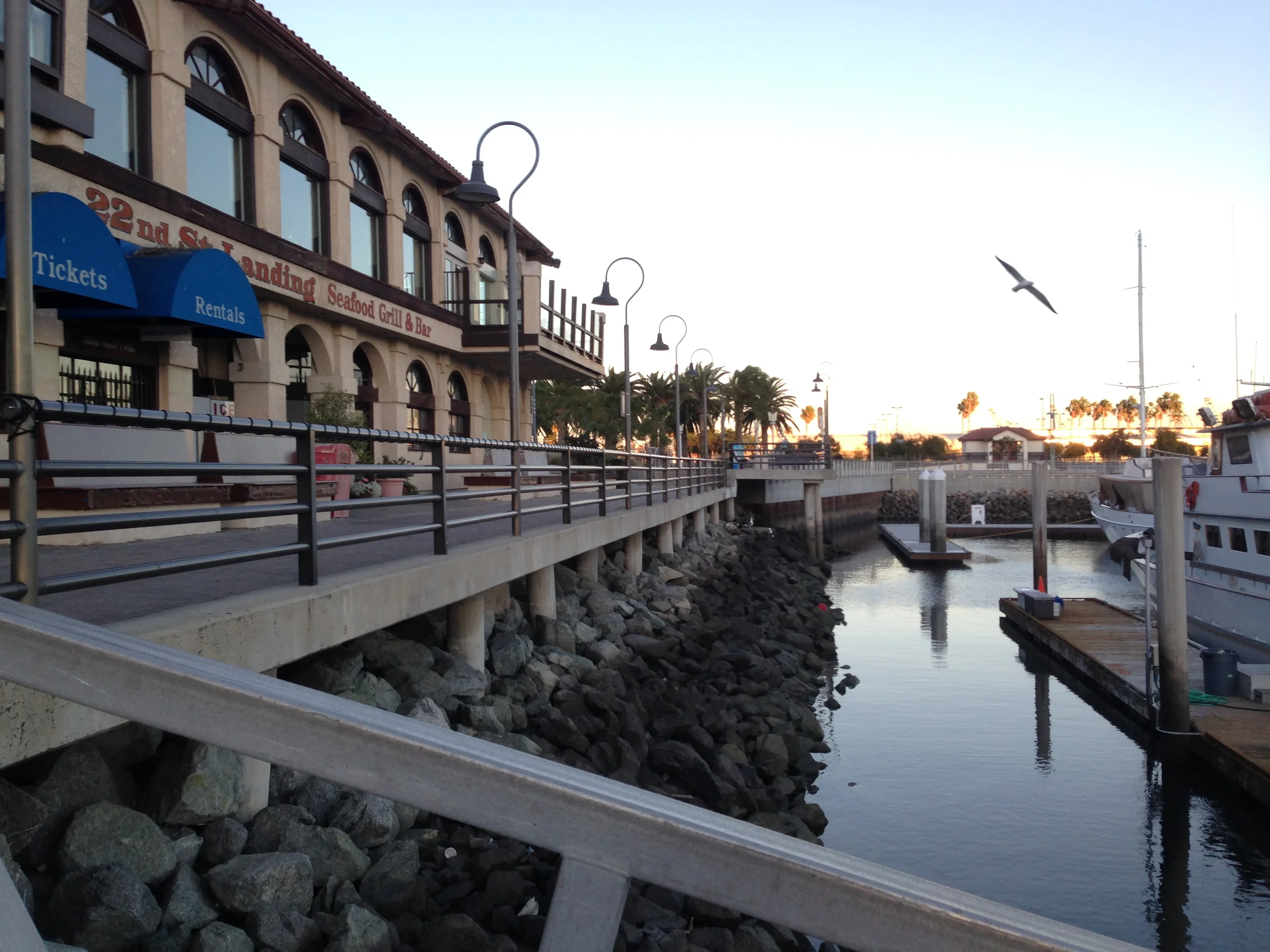 22nd St. Landing Seafood Grill & Bar