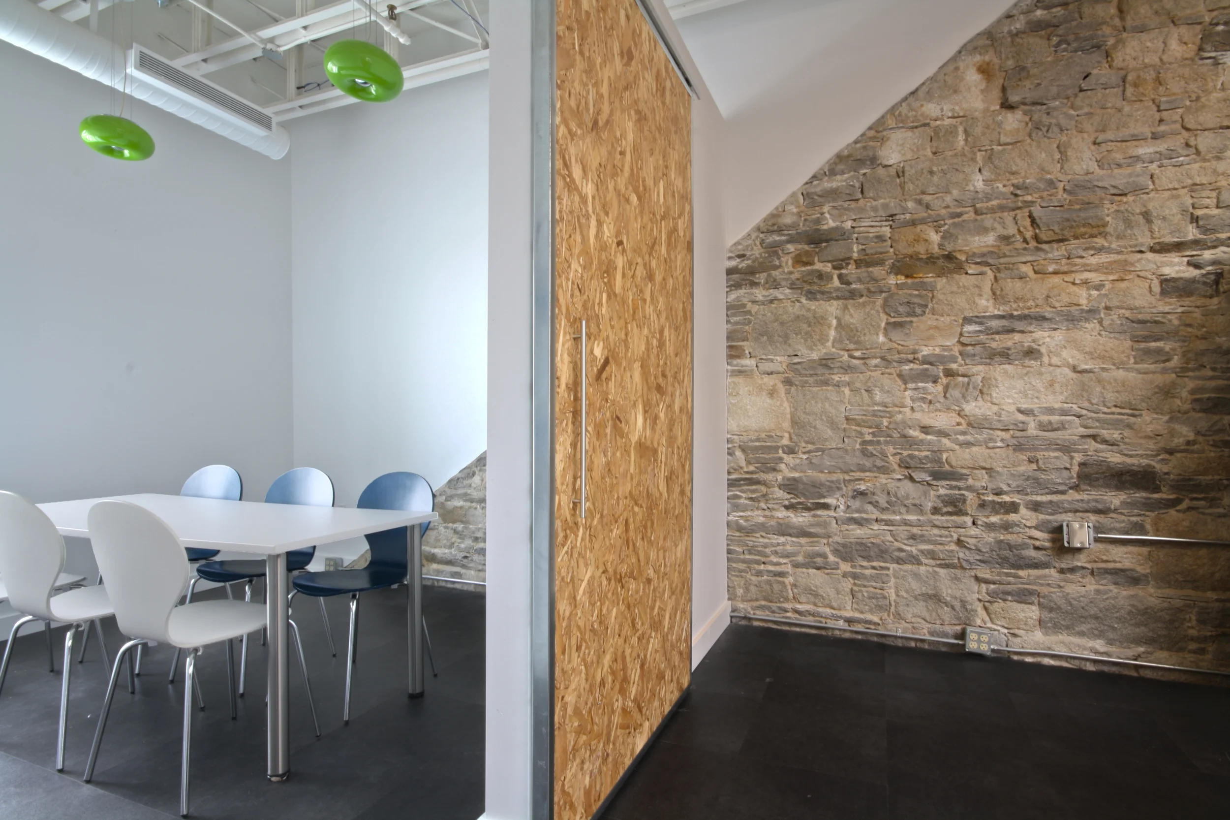 meeting room_02.jpg