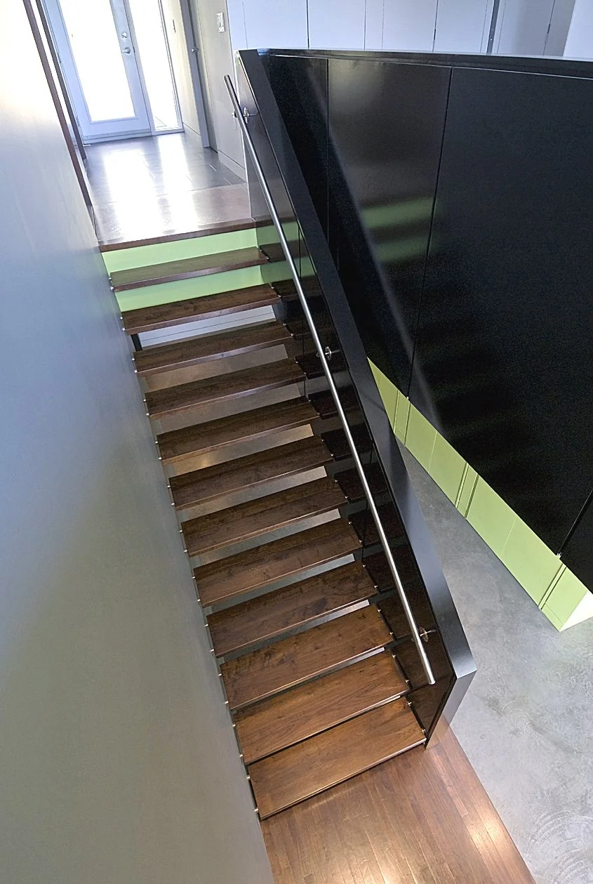 INT Stairs 30 [Edited].jpg