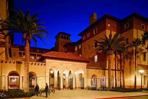 University of Southern California (USC)