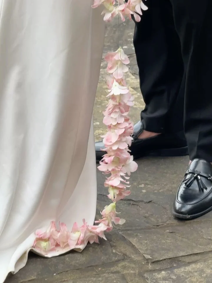 Bridal bouquets &mdash; our bread &amp; butter 🍞🧈

Symbolic, classic, playful, and super personal.

Also&hellip;completely terrifying to make!

If you&rsquo;re getting married this year, take note of the bouquet shapes, colours and textures you lov