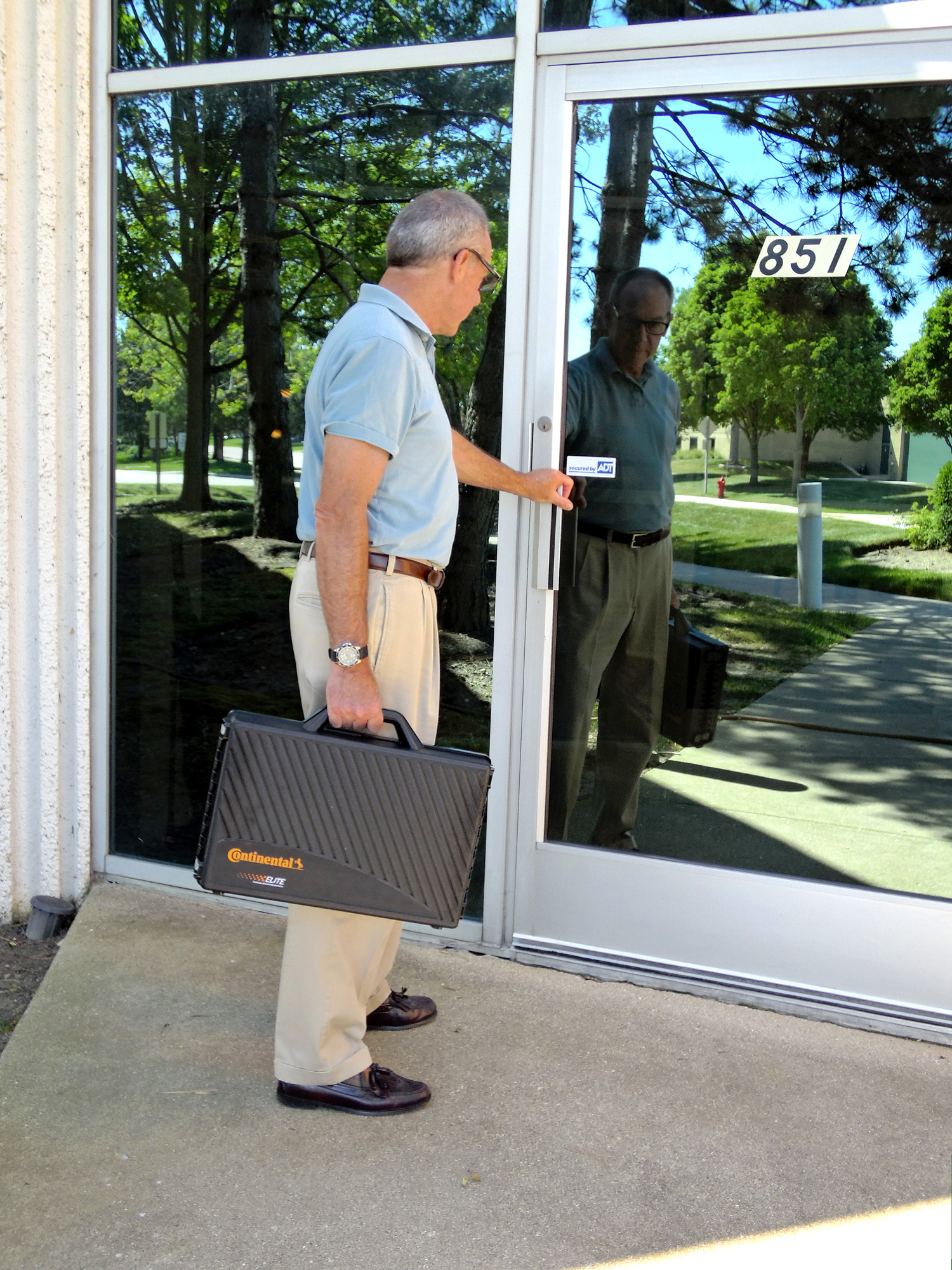 Salesman with case 2.jpg
