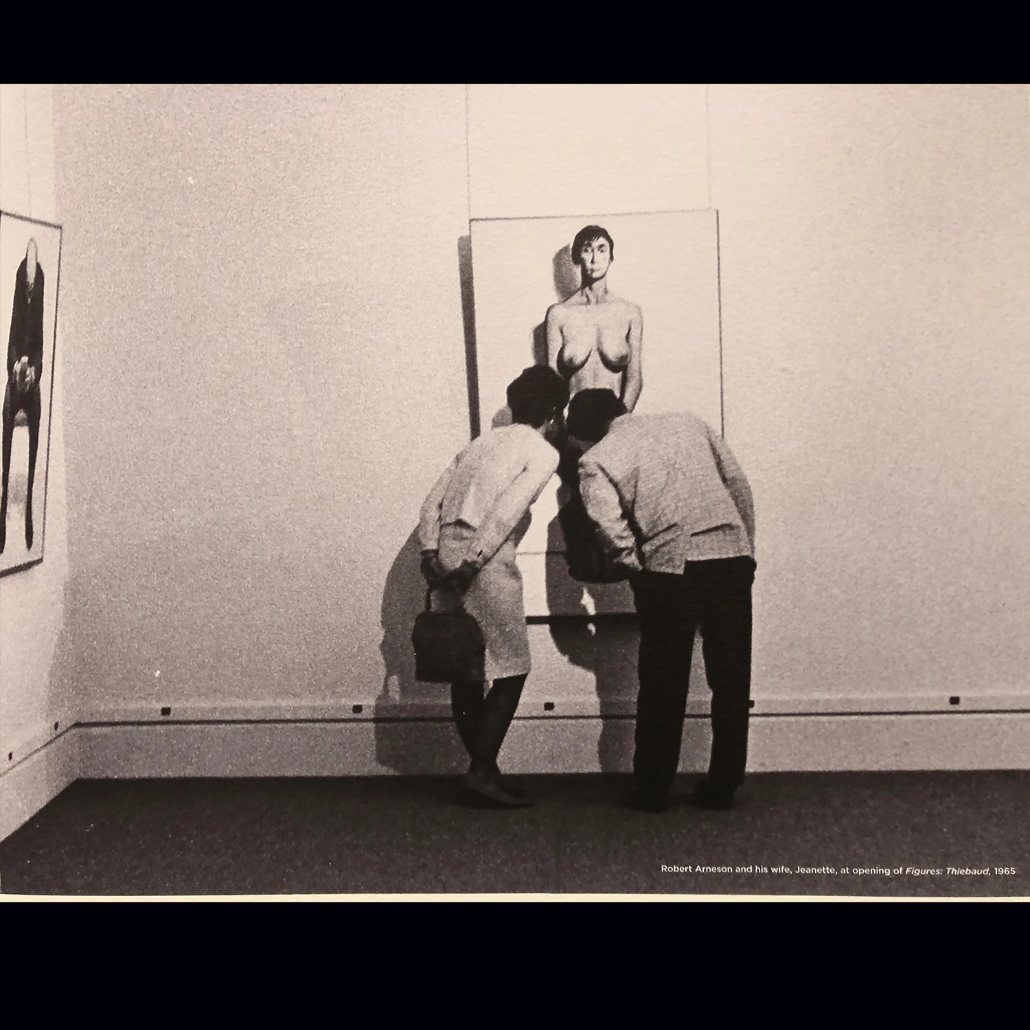 Robert and Jeanette Arneson inspecting Thiebaud painting at Stanford Art Museum 1965 Photo by: Leo Holub