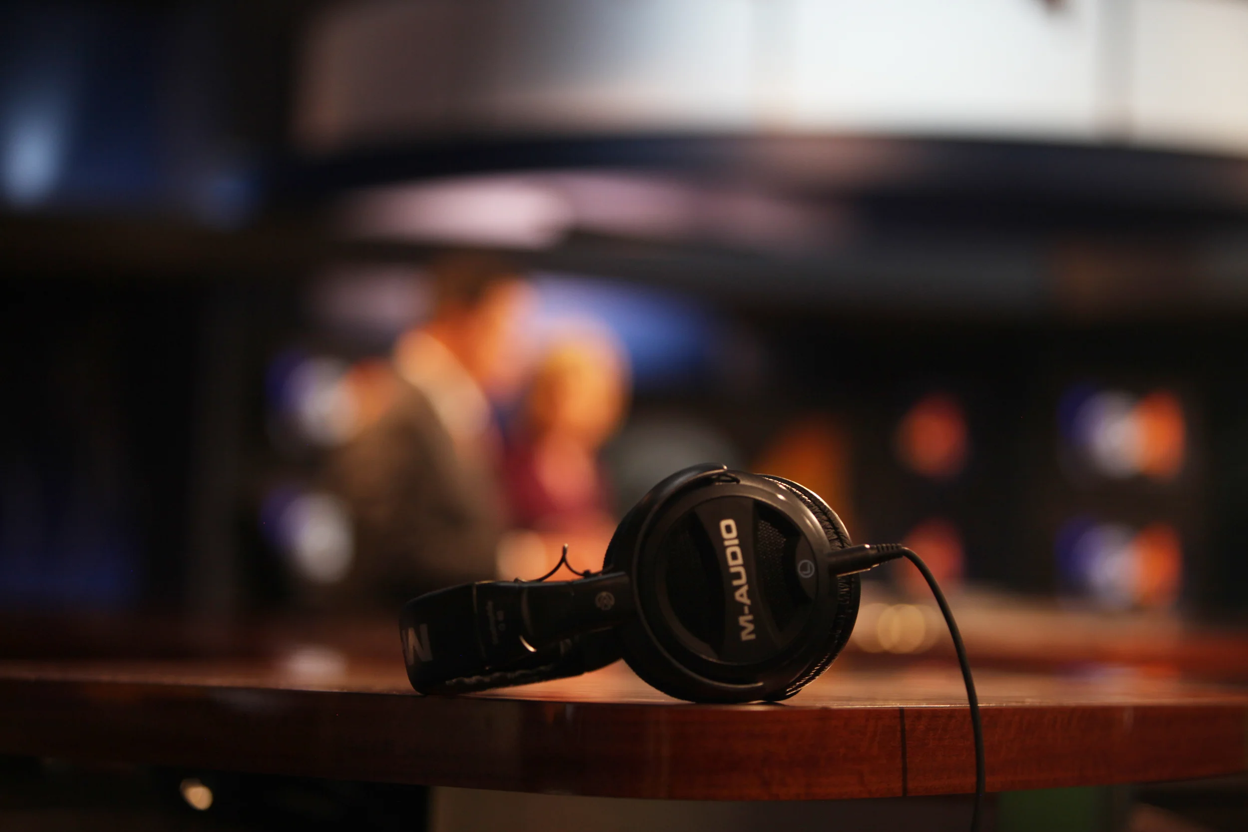 M audio headphones.jpg