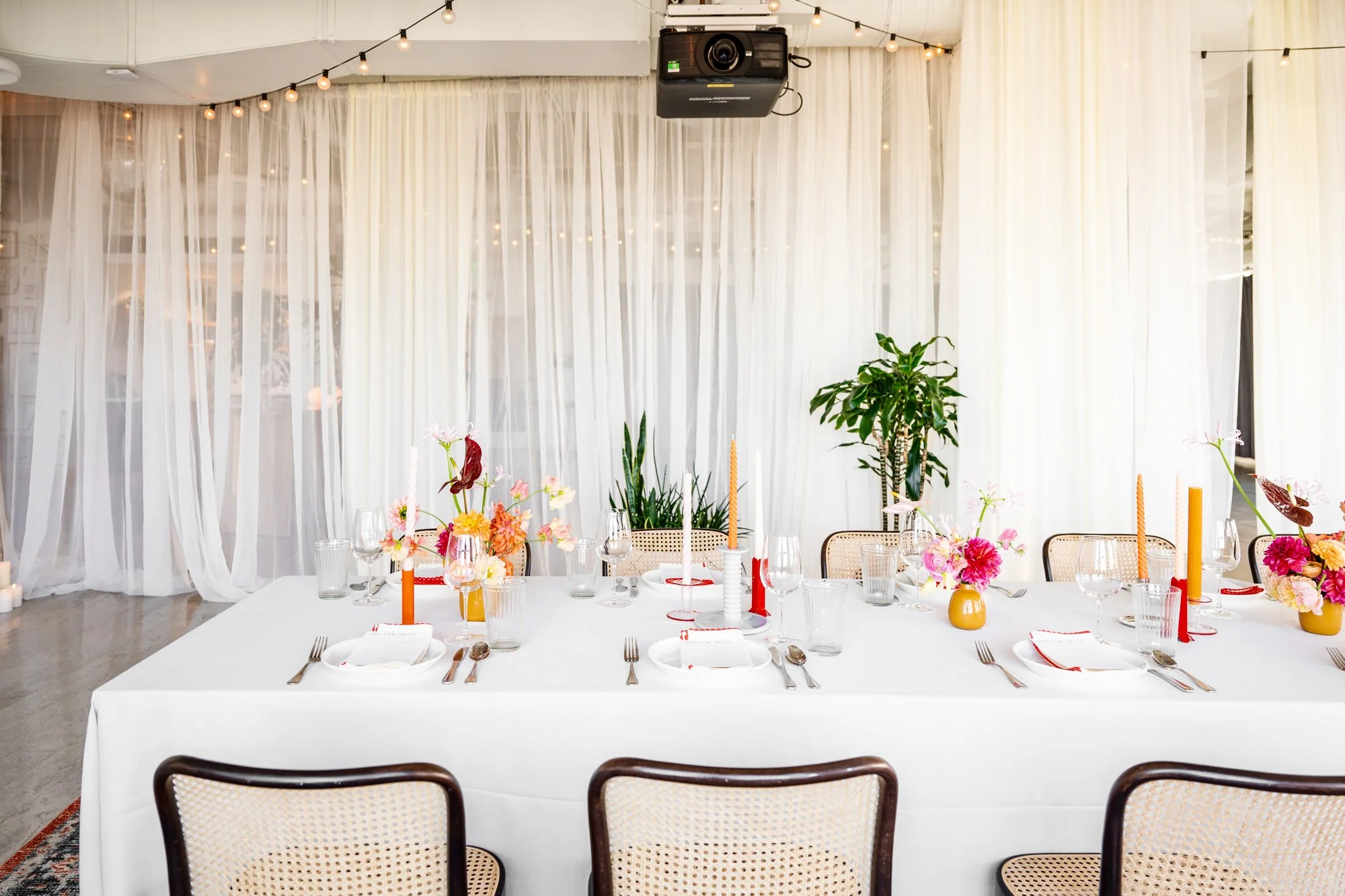 24_Airbnb_eTeam Dinner-22.jpg