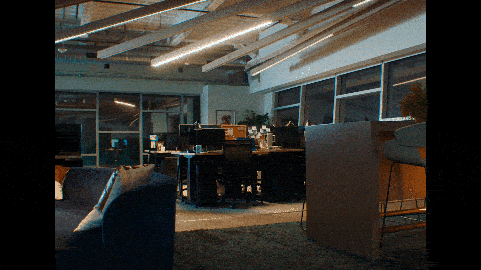 Sequence07-ezgif.com-optimize (1).gif