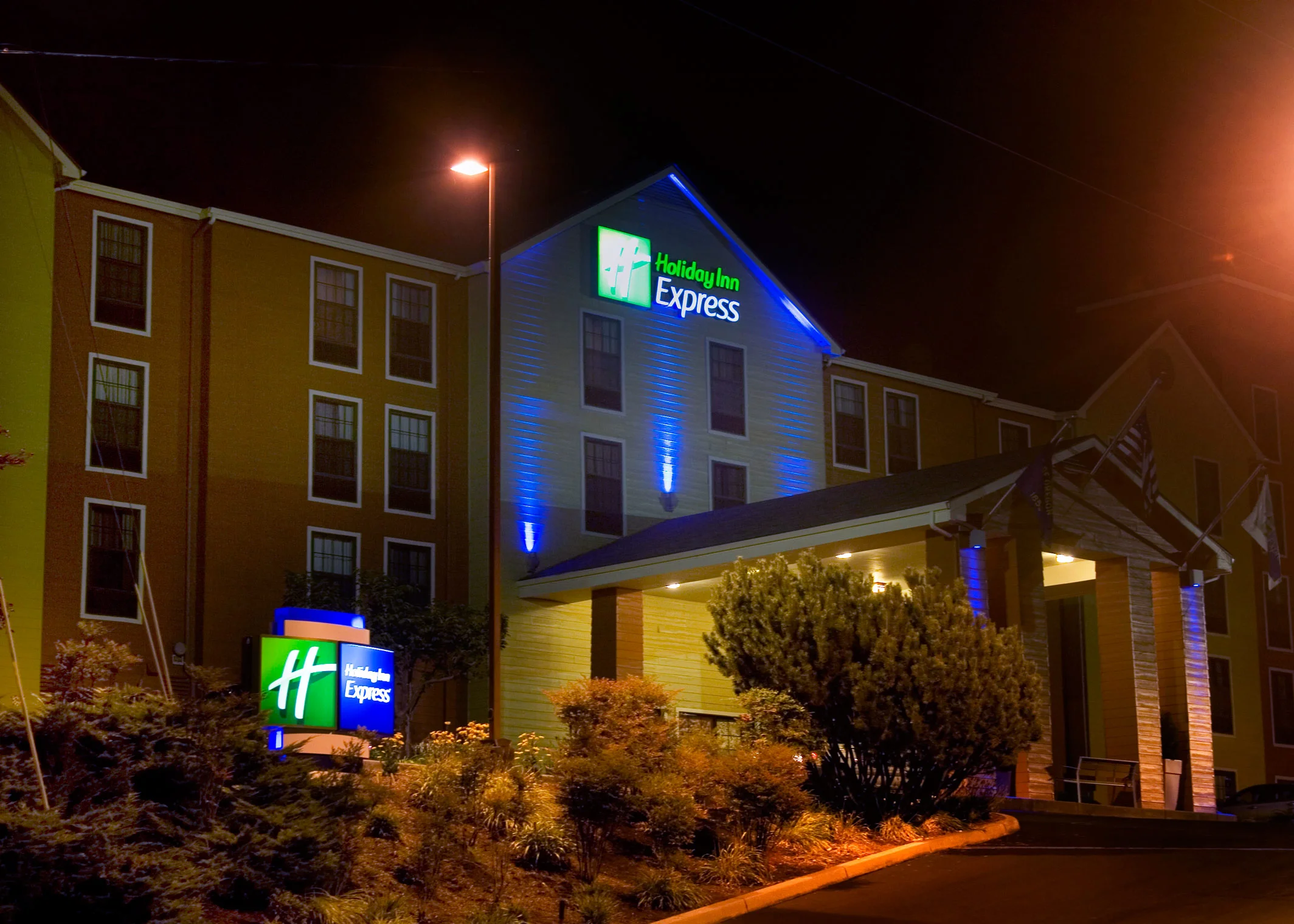 Hospitality Holiday Inn Express Grants Pass — Kensington Investment Group, LLC