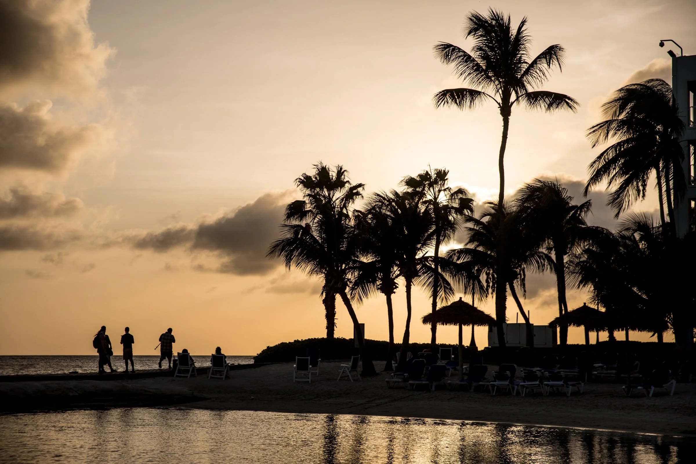 how do i choose the best incentive trip photographer?