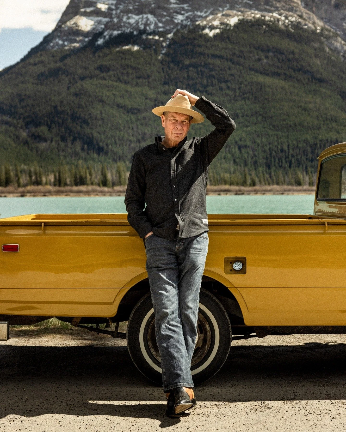 Casting Doug for this @anianmfg project was a no-brainer. Beyond his good looks and endless charm, he grew up driving old trucks on the farm, so handling a 1975 Toyota Hilux came naturally.

And the reason he looks so at home in that ANIAN jacket? He