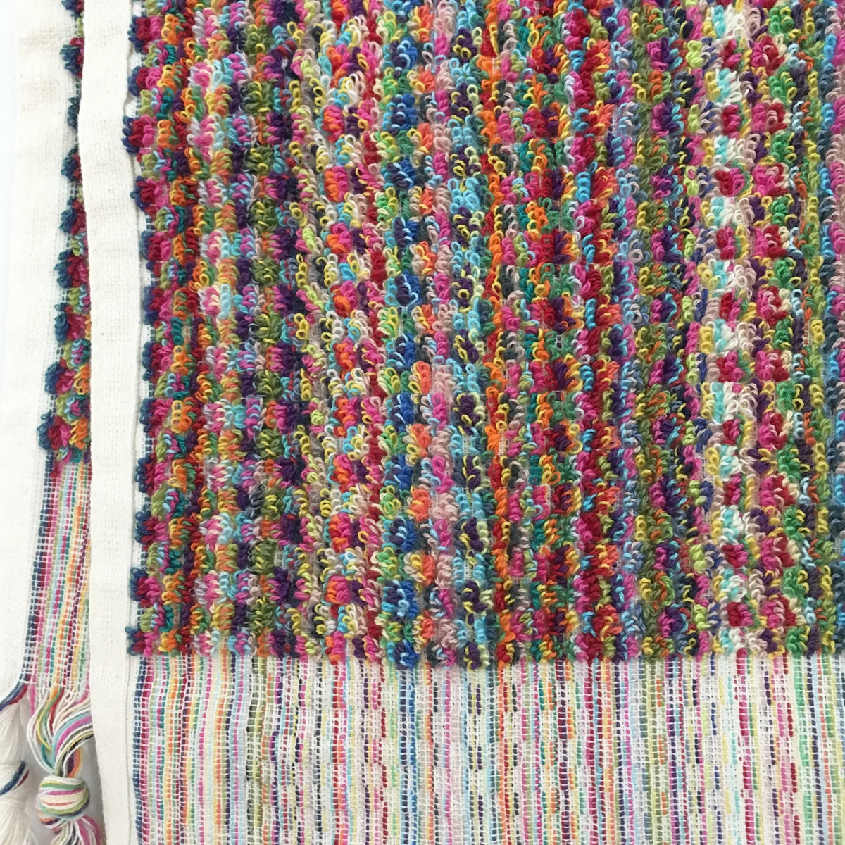_HAND-PINKCONFETTI2.jpg