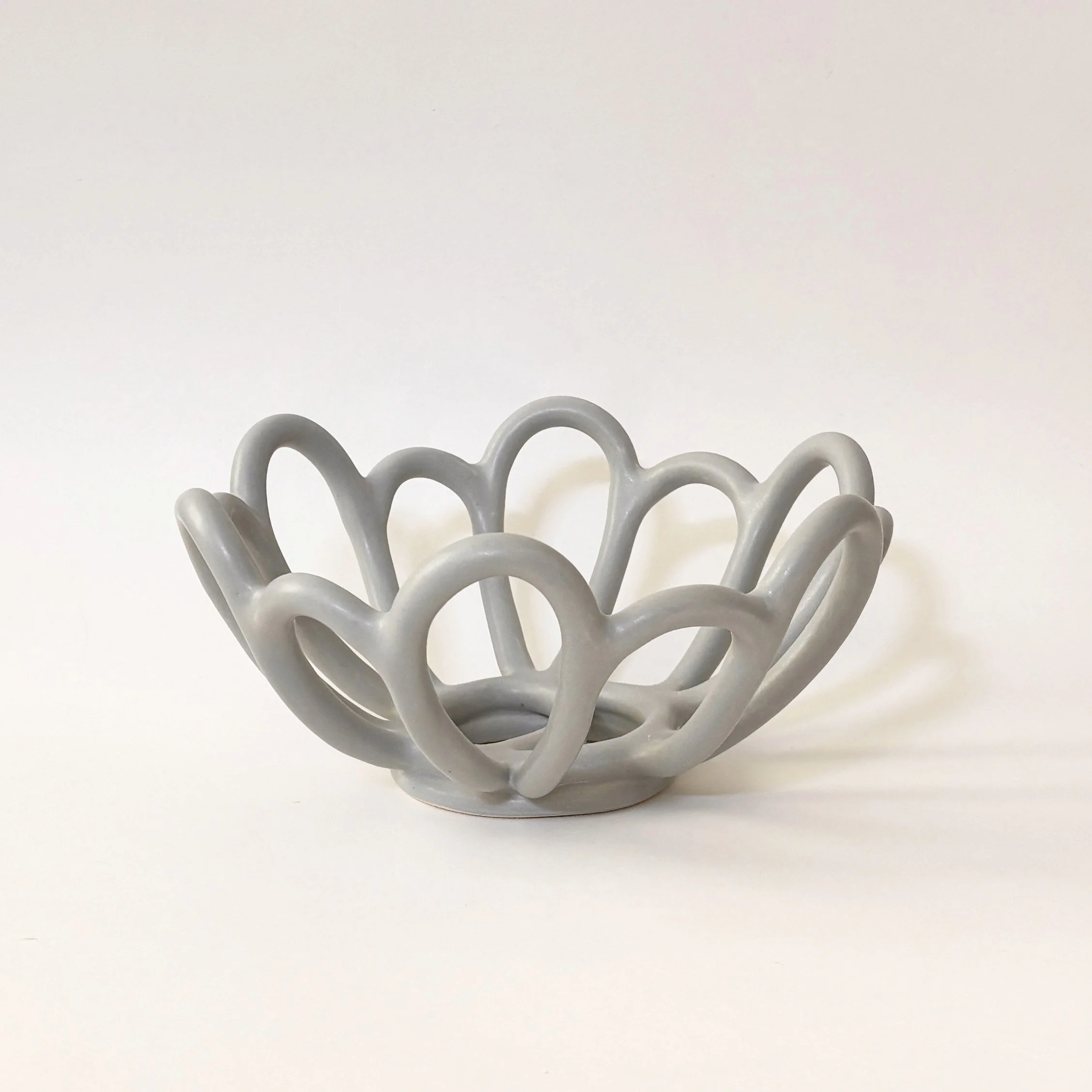 Scallop Coil Fruit Bowl - Fog