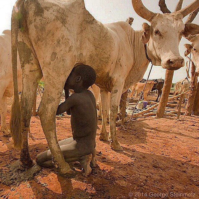 This photo by @natgeo in the South Sudan reminds me why traveling the world has opened my eyes to how fortunate I am. This thanksgiving, don't feel bad because there is poverty around the world that is out of your control, but be aware of it, and be 