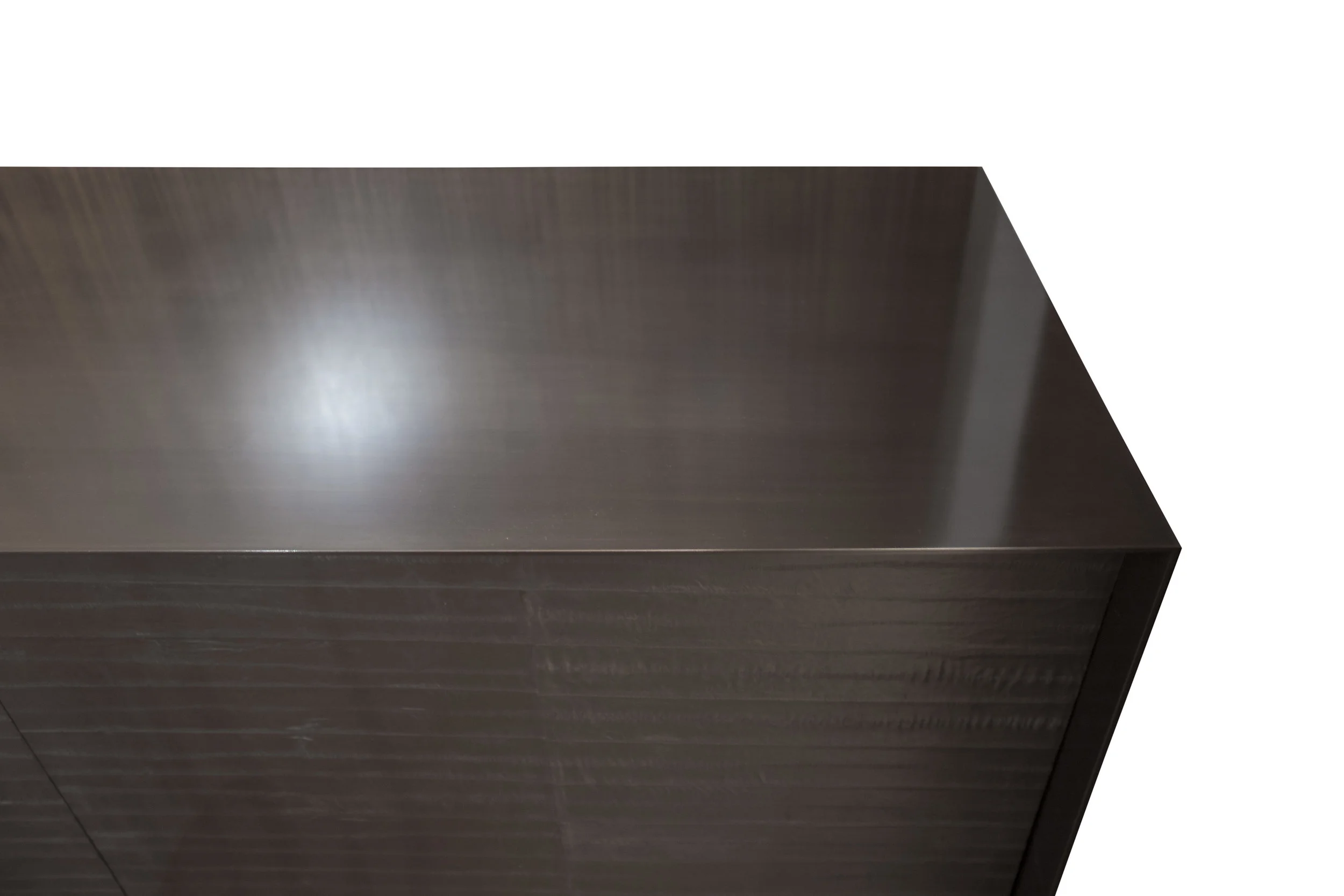 sina_low_credenza_graphite_eelskin_ether_atelier_IMG_2089.jpg