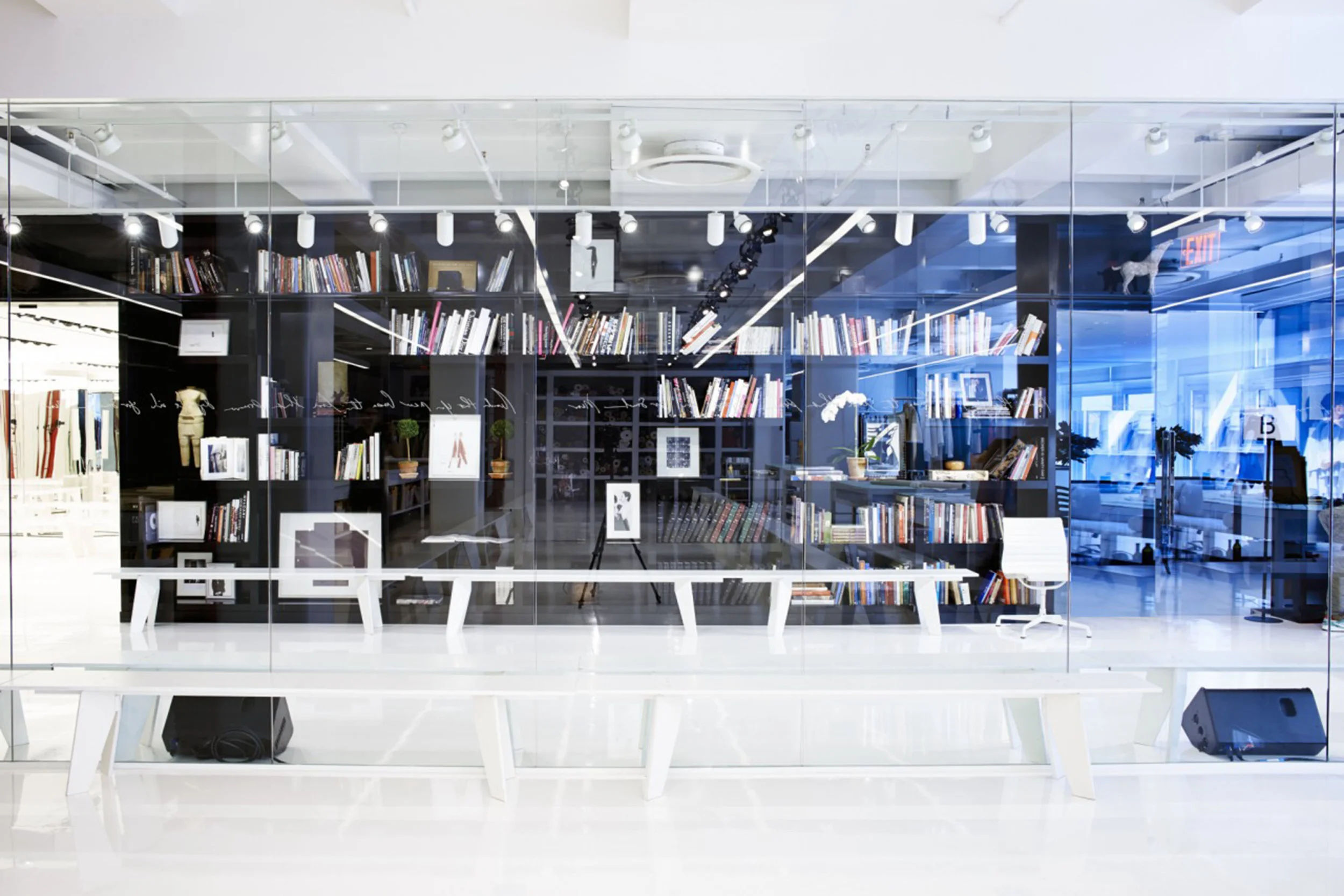 ralph_rucci_showroom_ether_atelier_bonetti_kozerski_architecture59.jpg