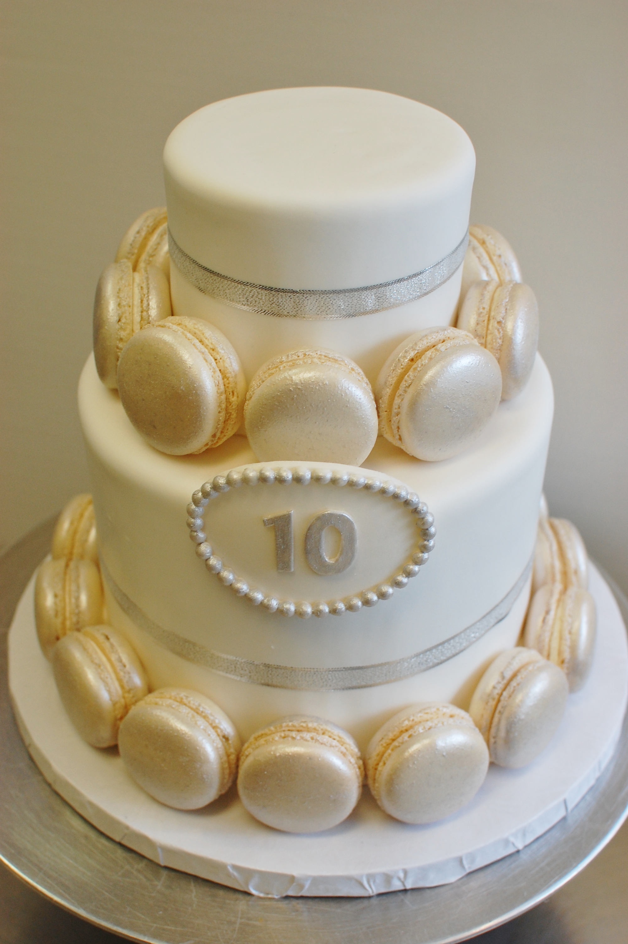 Macaron Anniversary Cake 10-04-14.jpg