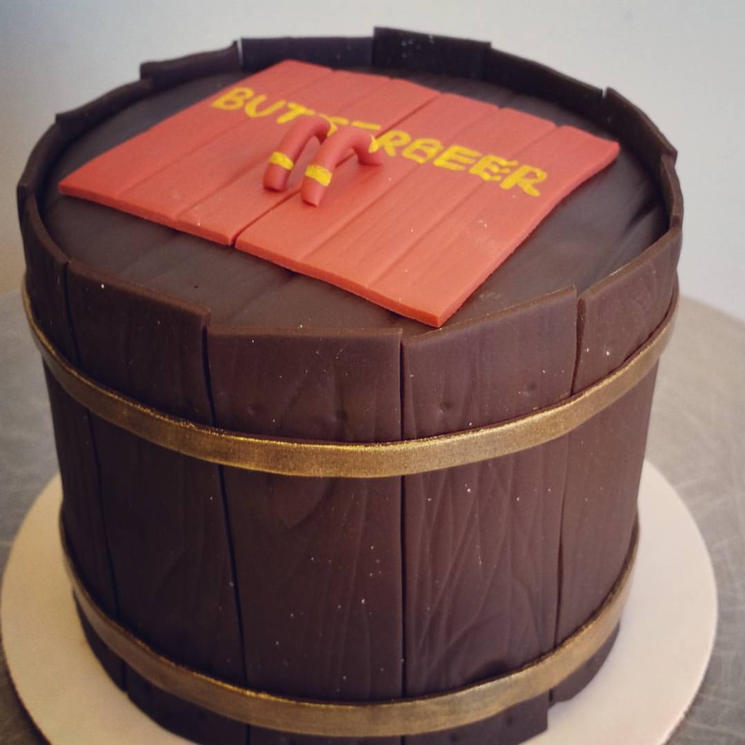 butterbeer keg cake.jpg