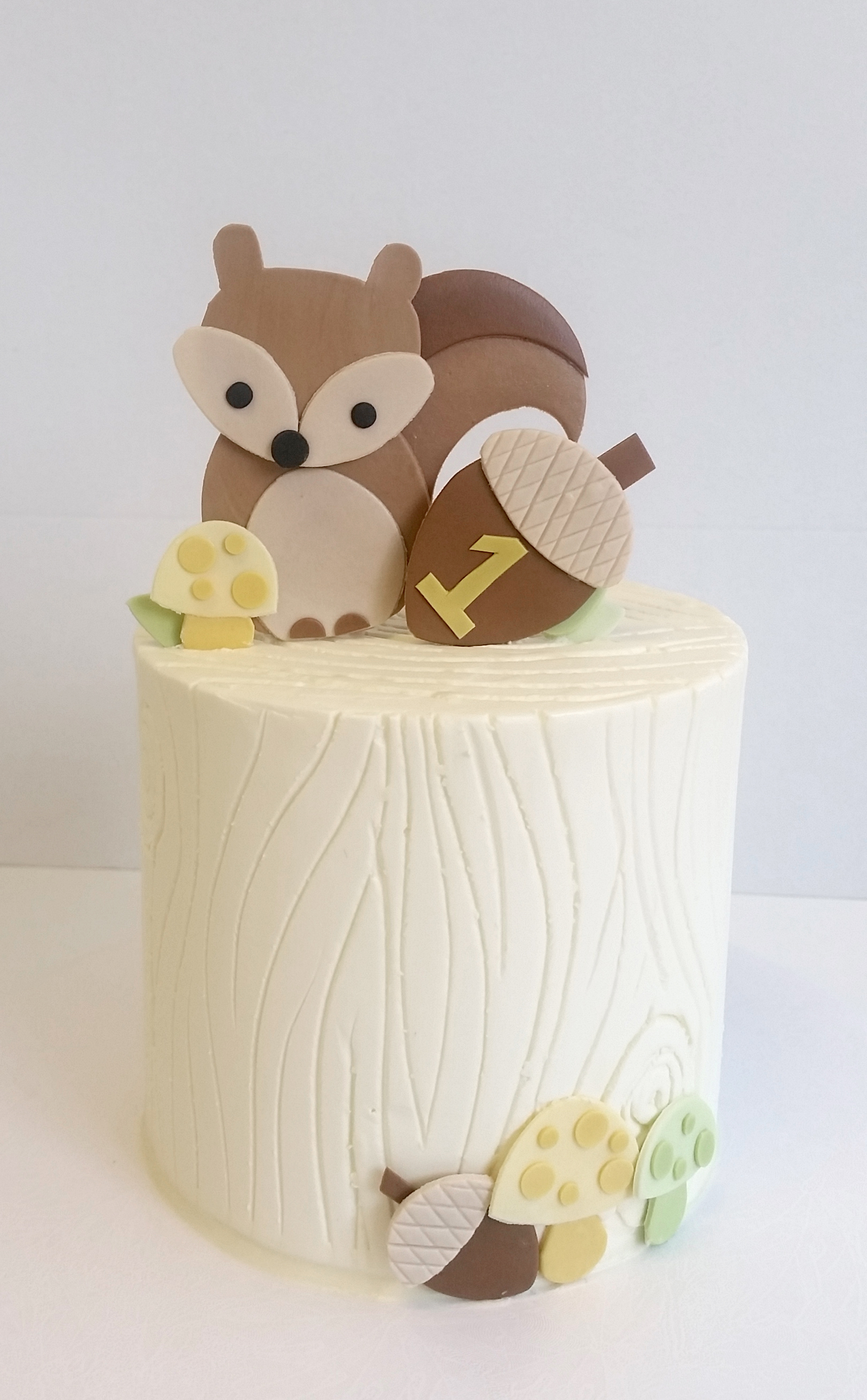 buttercream woodgrain animals single.jpg