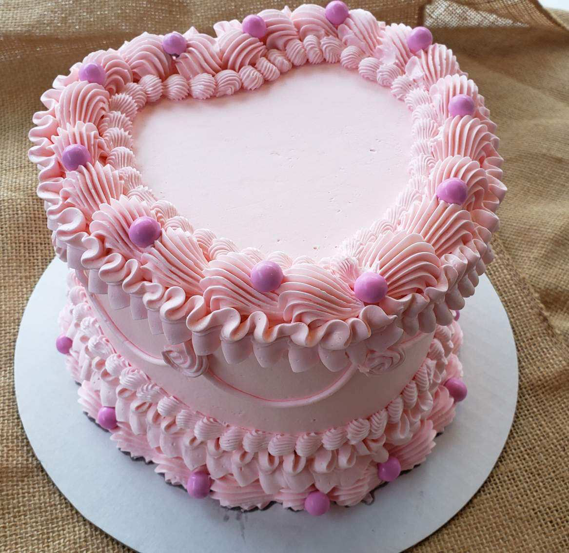 Valentine’s Heart Shaped Cake (6”)