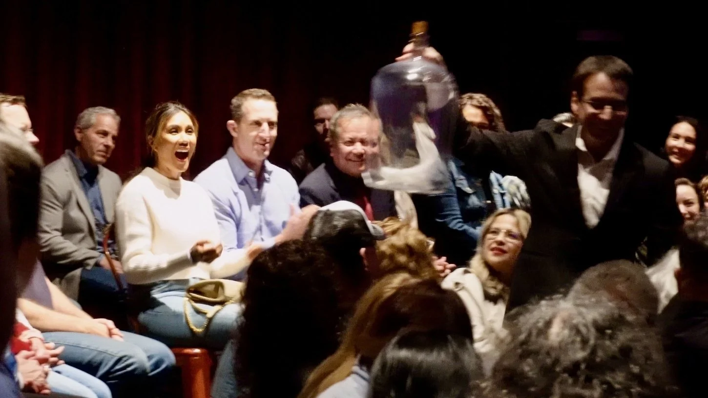 19 Myths About Hiring a Magician and Mentalist for Corporate Events - Busted!