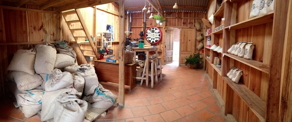 Nhà kho, xưởng rang và showroom của K’Ho Coffe