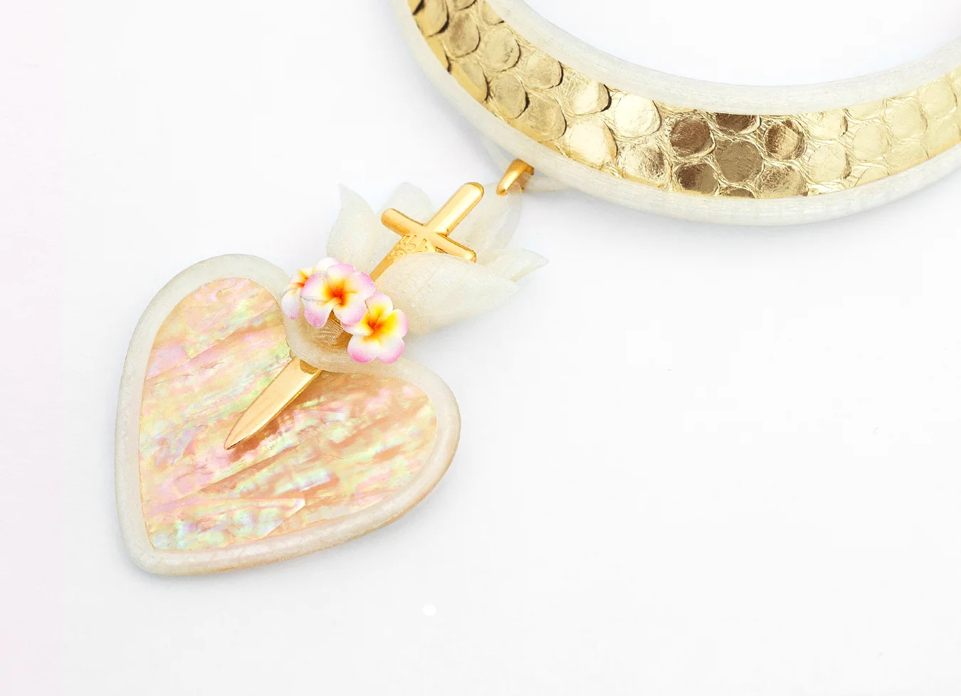 AKA NECKLACE