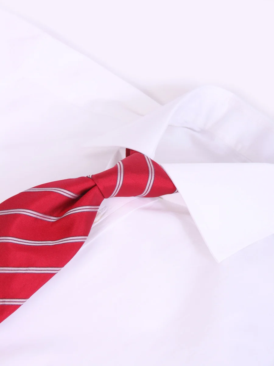 Stripe-red-on-shirt.jpg