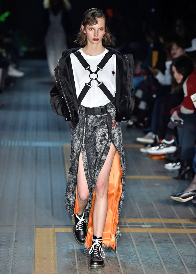growing-pains-tokyo-fashion-week-fall-2017-collection-photos-17.jpg