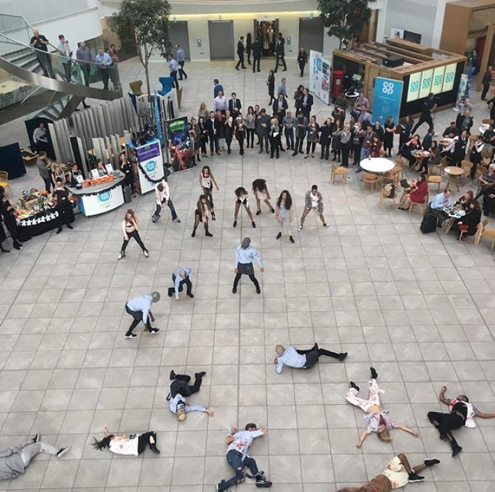What Is A Flash Mob Computer? _ Dangerous Flash Mobs: Are Flash Mobs ...