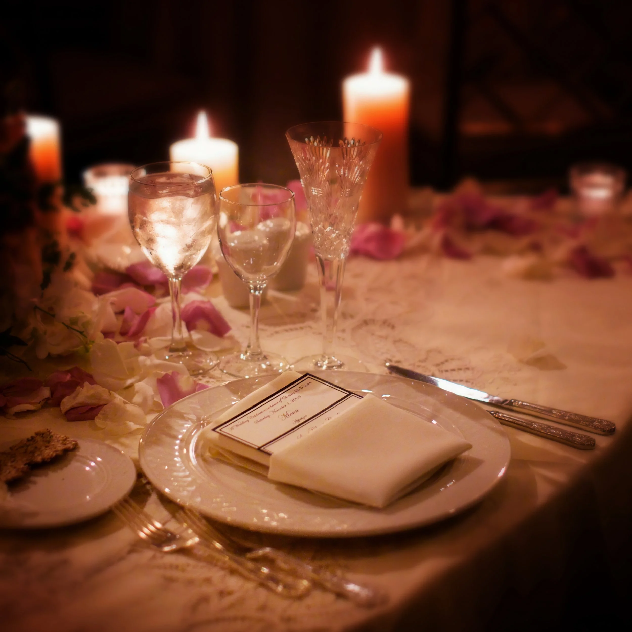 Place setting elegantly displayed at Glen Island Harbour Club