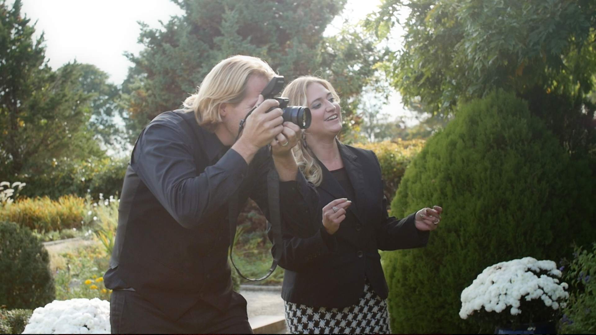 Charles &amp; Jennifer working together to create beautiful wedding portraits of family and friends.