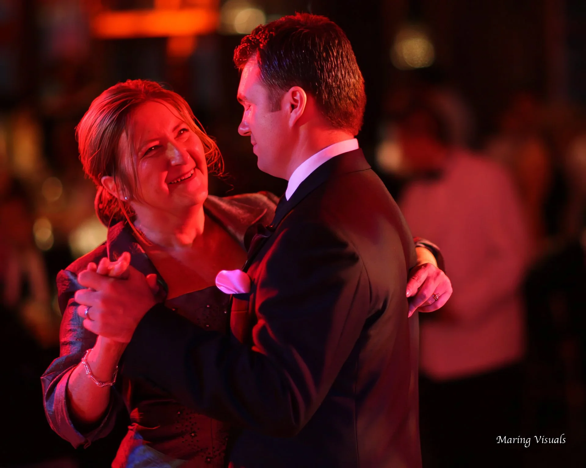 rainbow-room-nyc-wedding-photographer-mother-son-dance.jpg