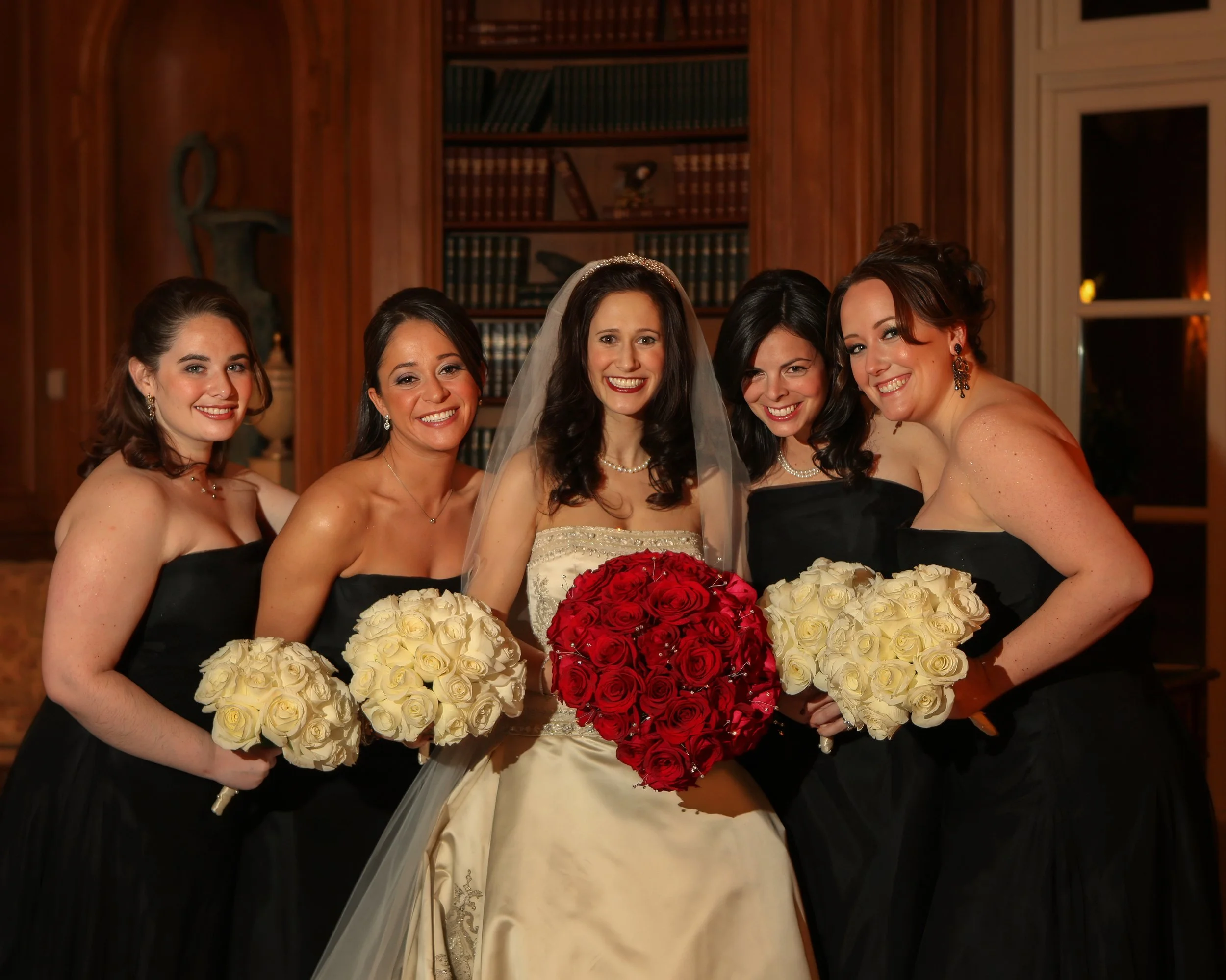 oheka-castle-wedding-photographer-bridal-party-portrait.jpg