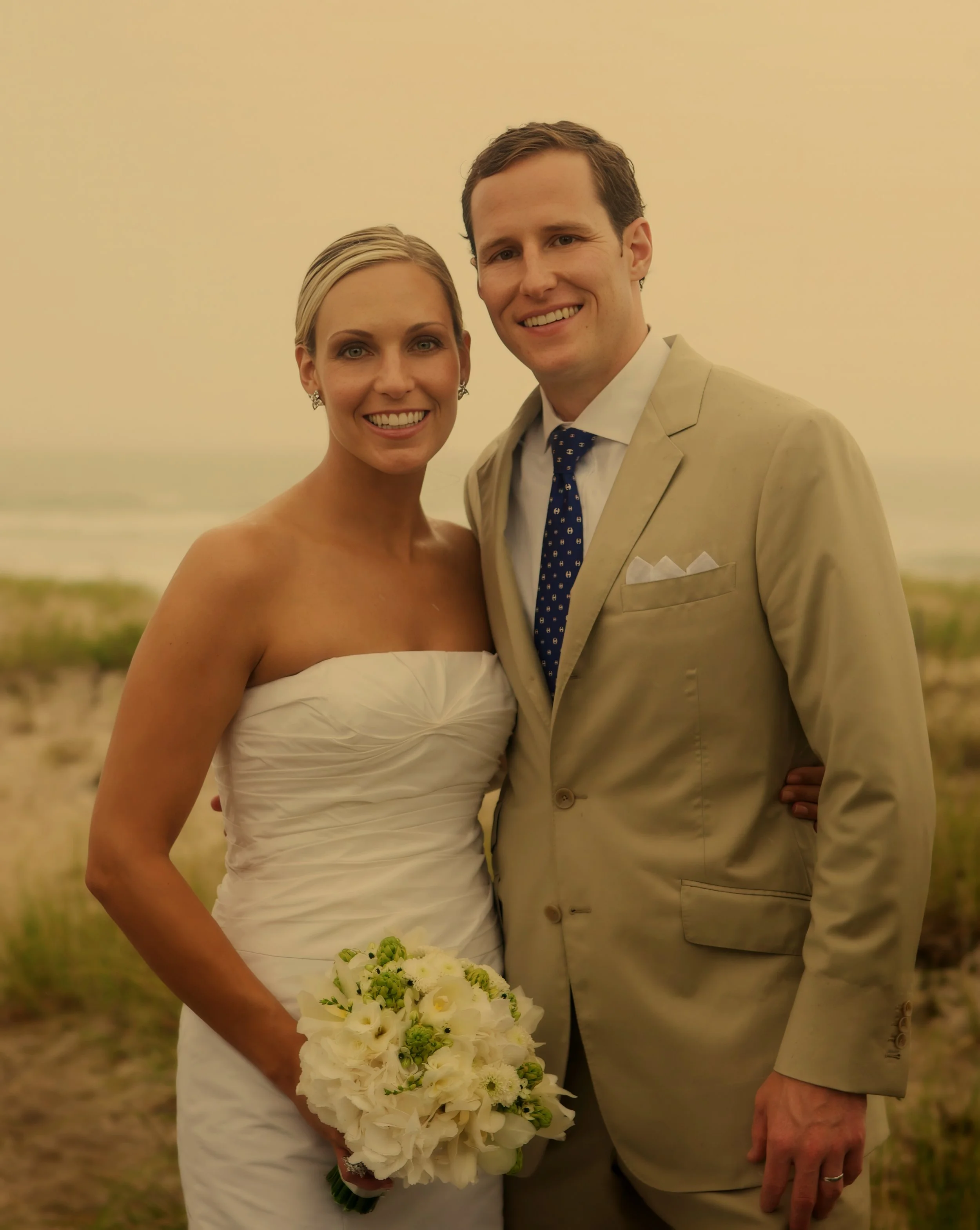 hamptons-wedding-photographer-bridgehampton-tennis-and-surf-club-portrait-bride-groom.jpg