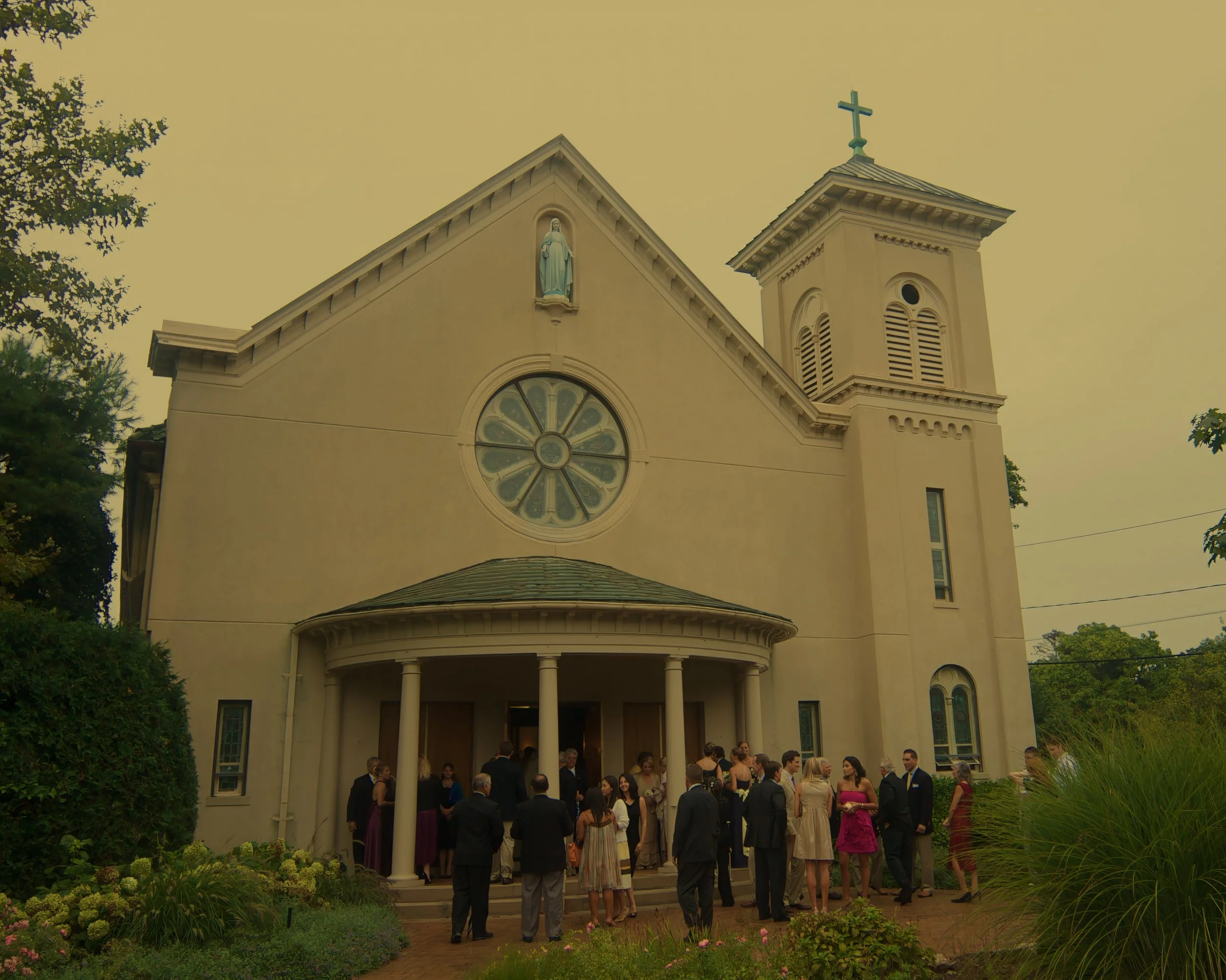 hamptons-wedding-photographer-immaculate-conception-roman-catholic-church-exterior-post-ceremony.jpg