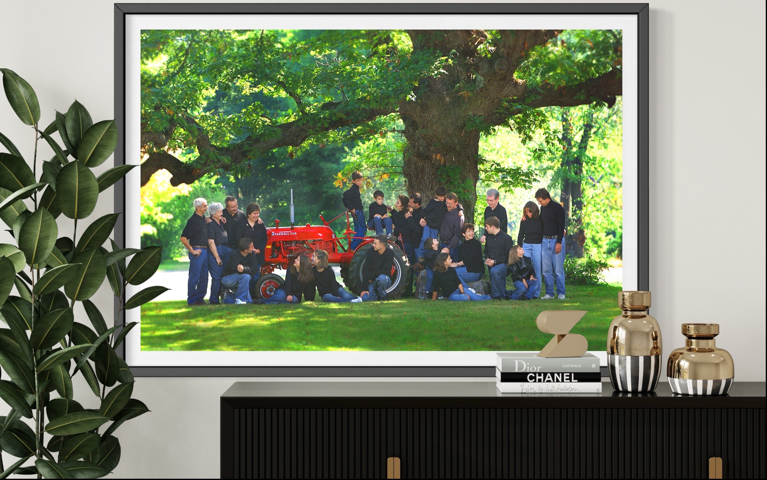 Multi-generational family portrait at a private estate by Maring Visuals