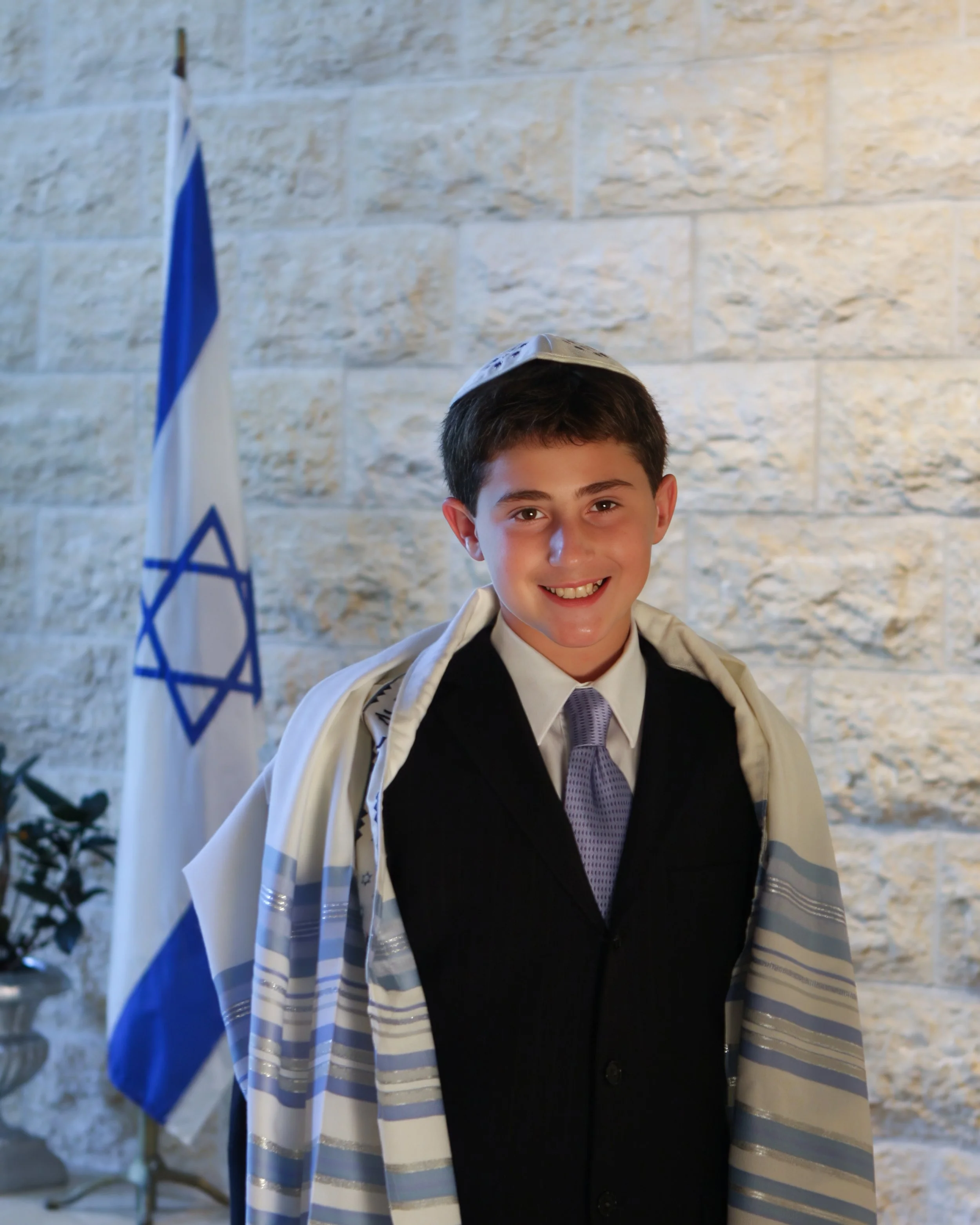Bar Mitzvah Portrait | Synagogue Foyer