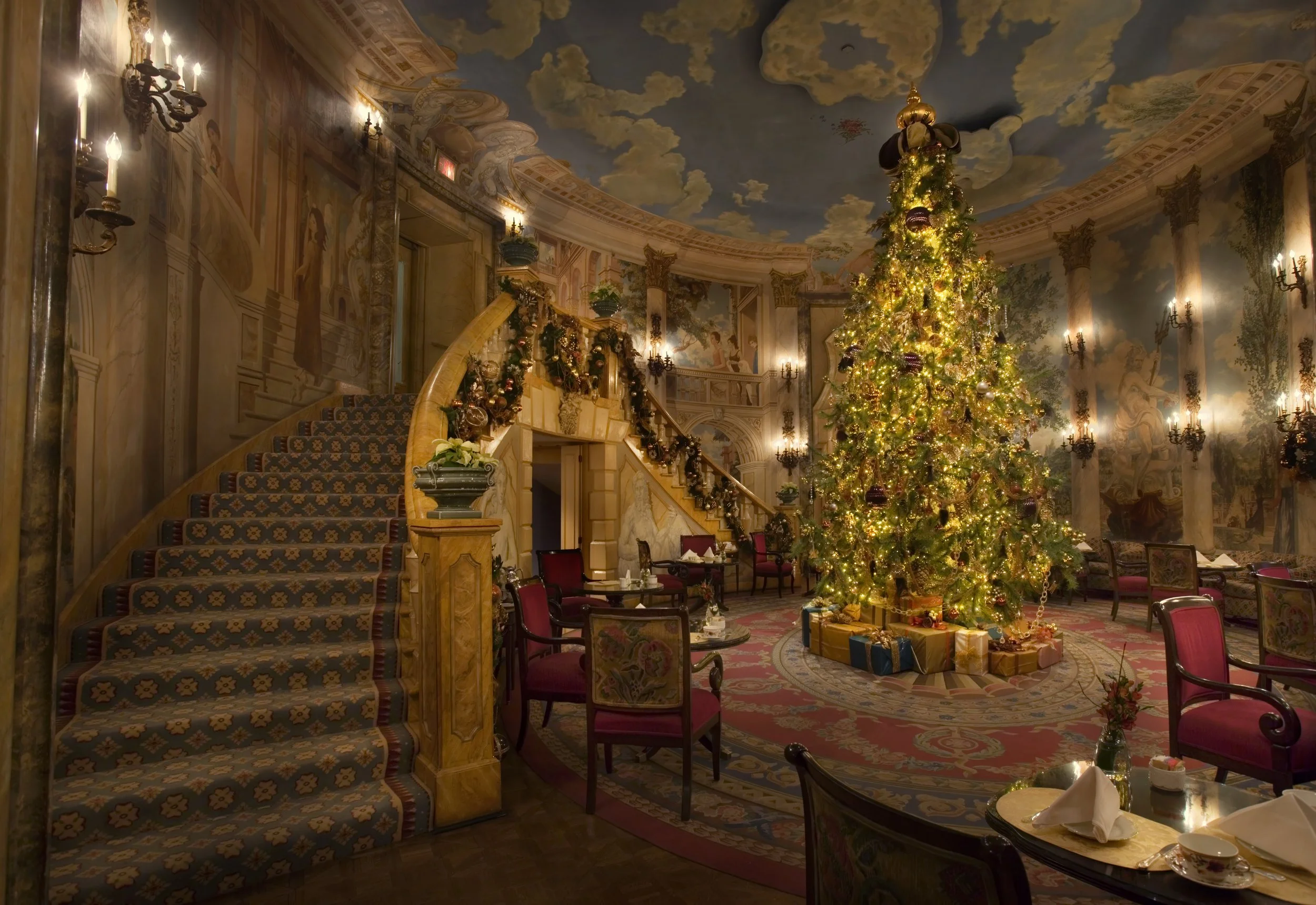 Rotunda Room Decorated for Christmas Wedding