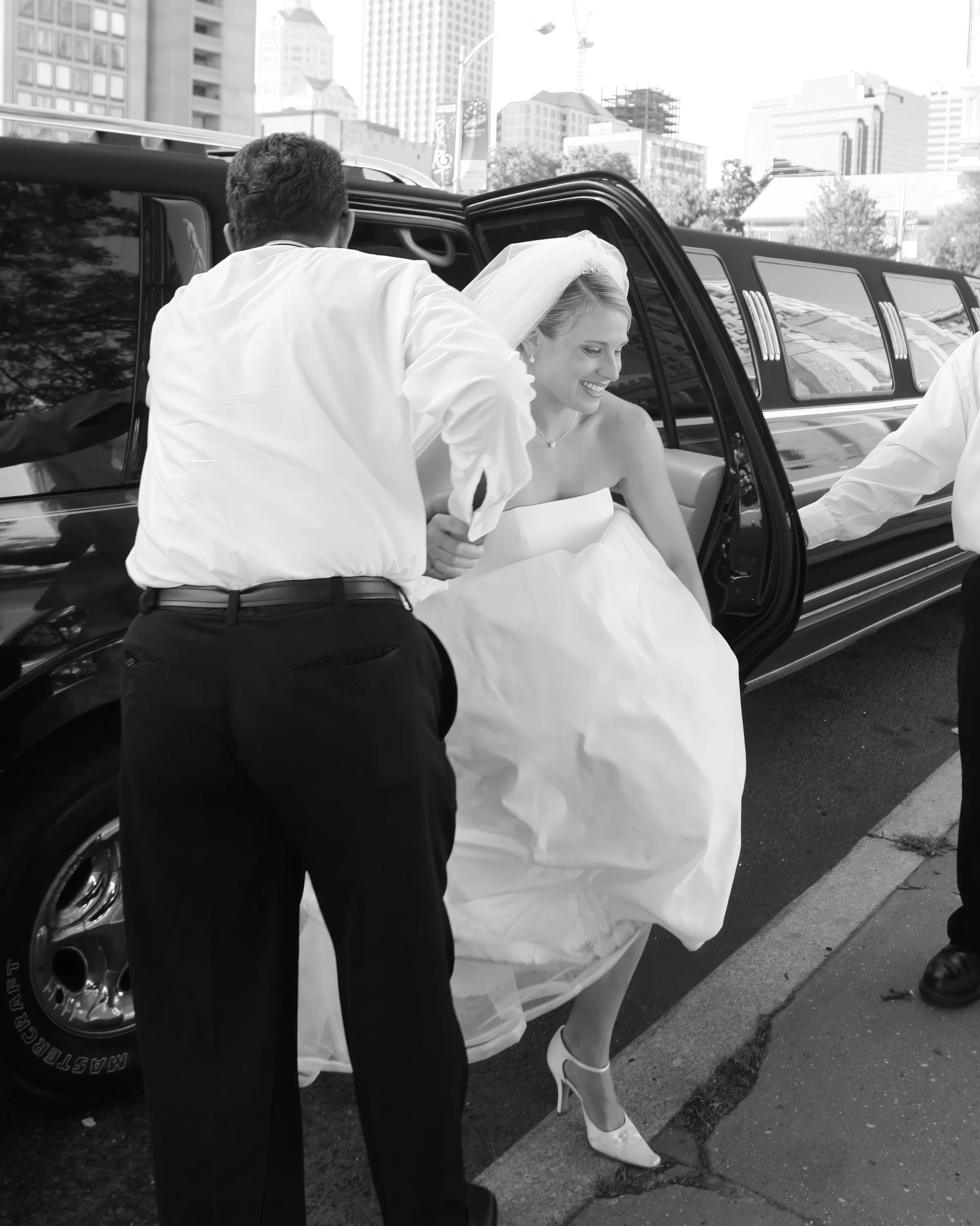 Bride Arrives at Wadsworth Atheneum Wedding