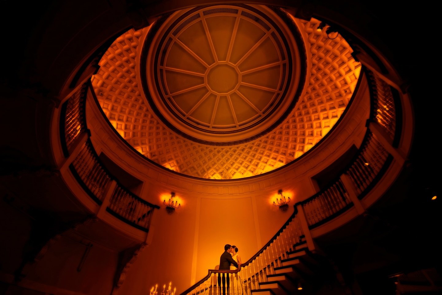 Explore some remarkable moments captured at @tappanhillmansion and let your love light shine through our luxury lens. #weddings #weddinginspo #luxuryweddings #tappanhillwedding #westchester