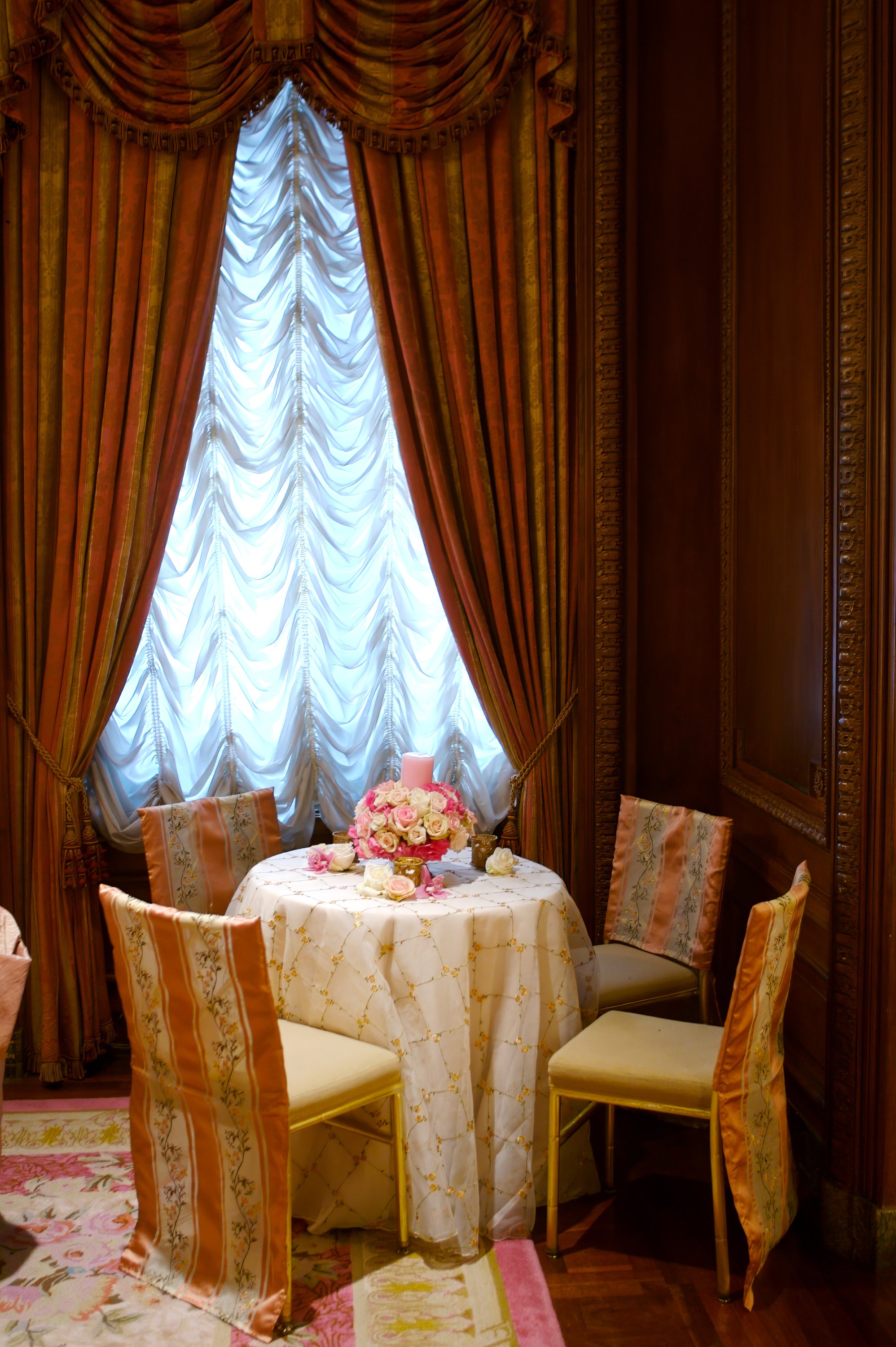 Cocktail Hour Decor St. Regis New York