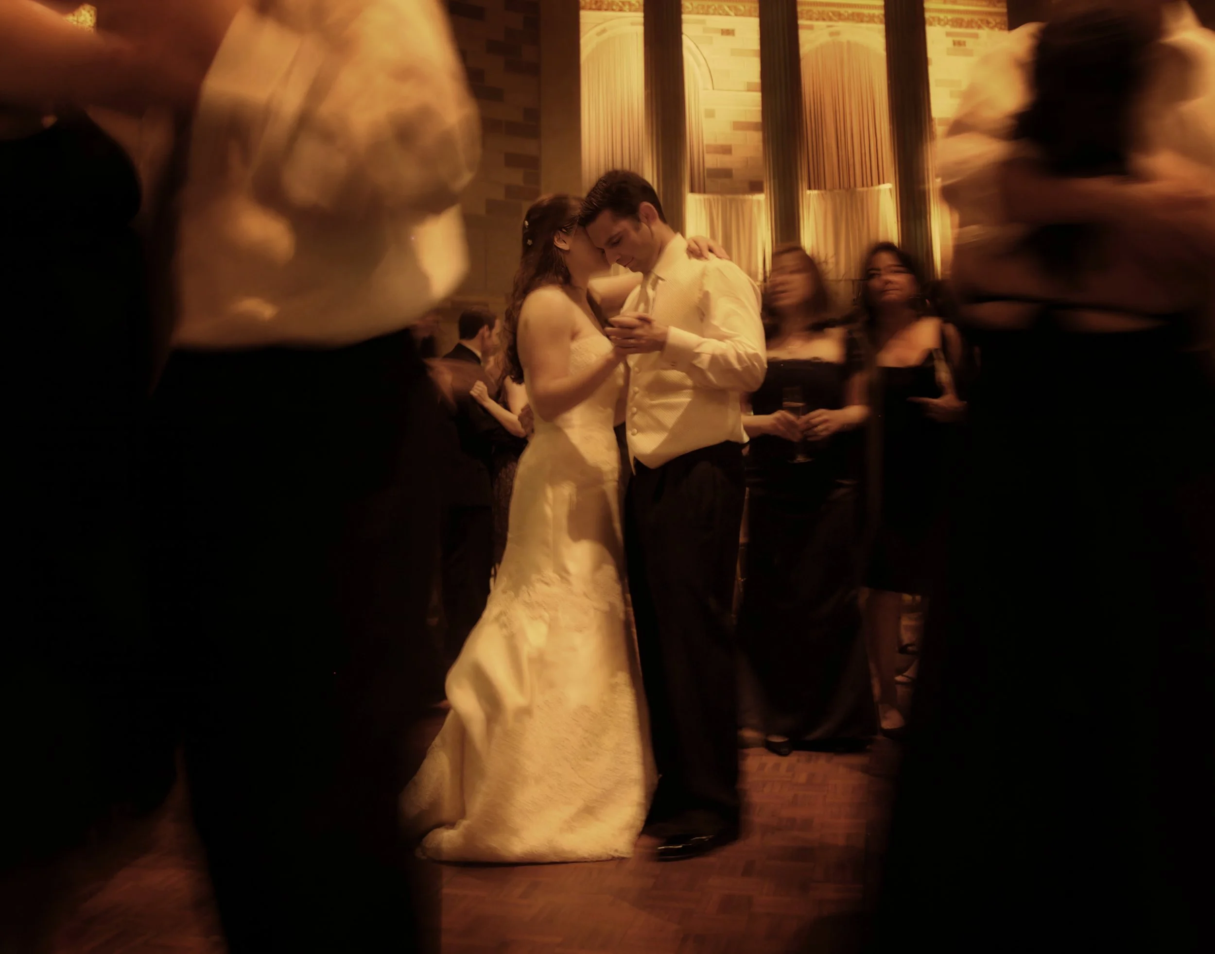 gotham-hall-wedding-bride-groom-slow-dance.jpg