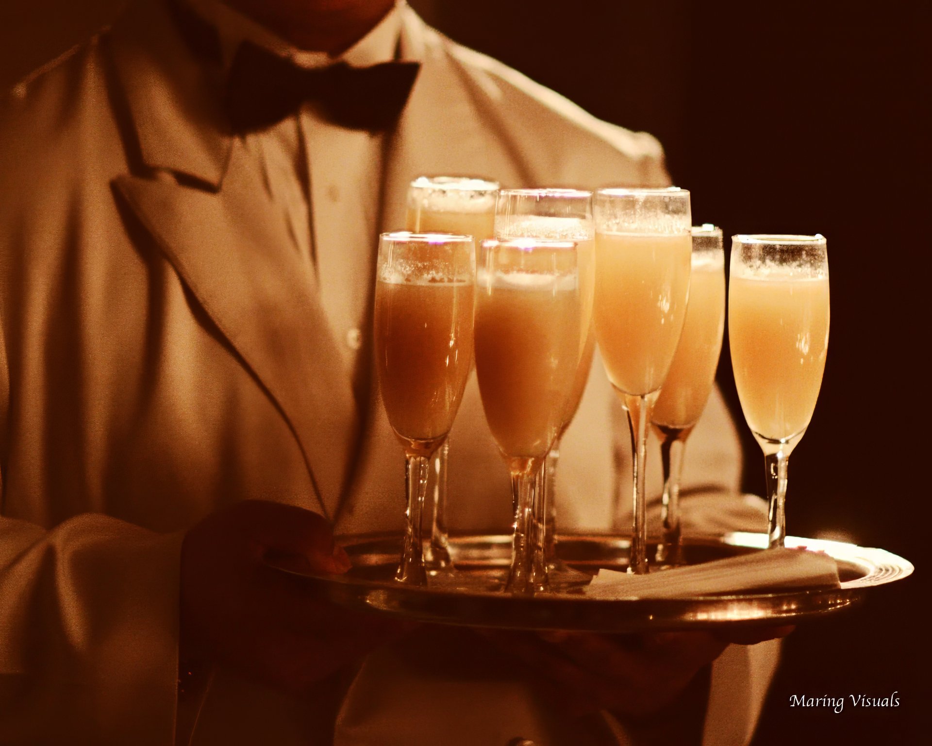 Champagne cocktails served to guests during a Rainbow Room NYC wedding reception.