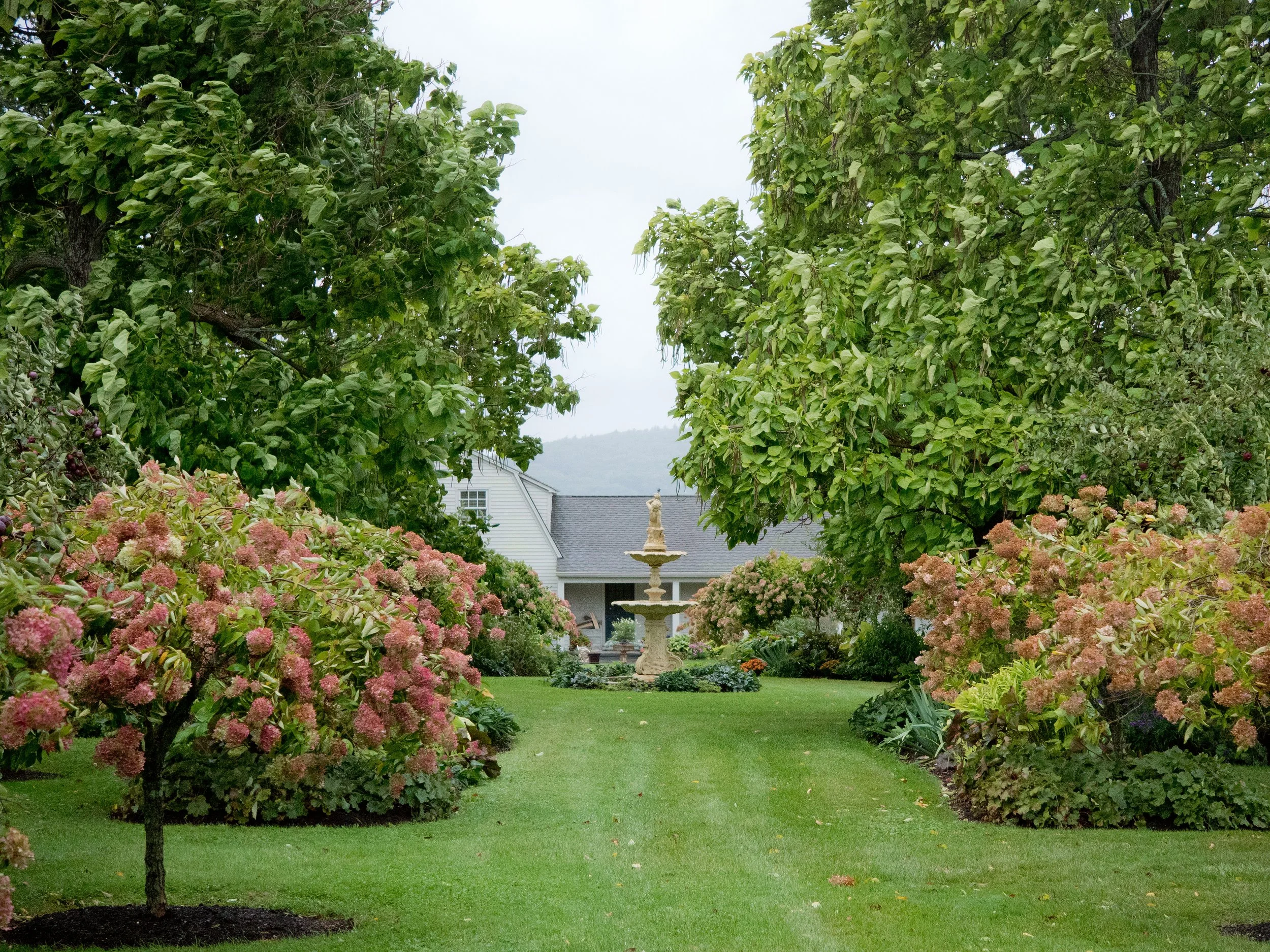 Main House Lawn at Lion Rock Farm Wedding Venue