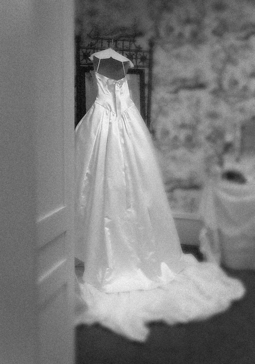 Bridal Suite Details – Wedding Dress at Wadsworth Mansion